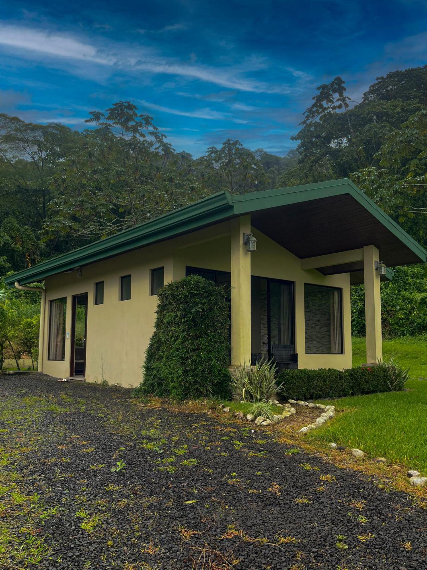 Arenal Roca Suites Ла Фортуна Экстерьер фото