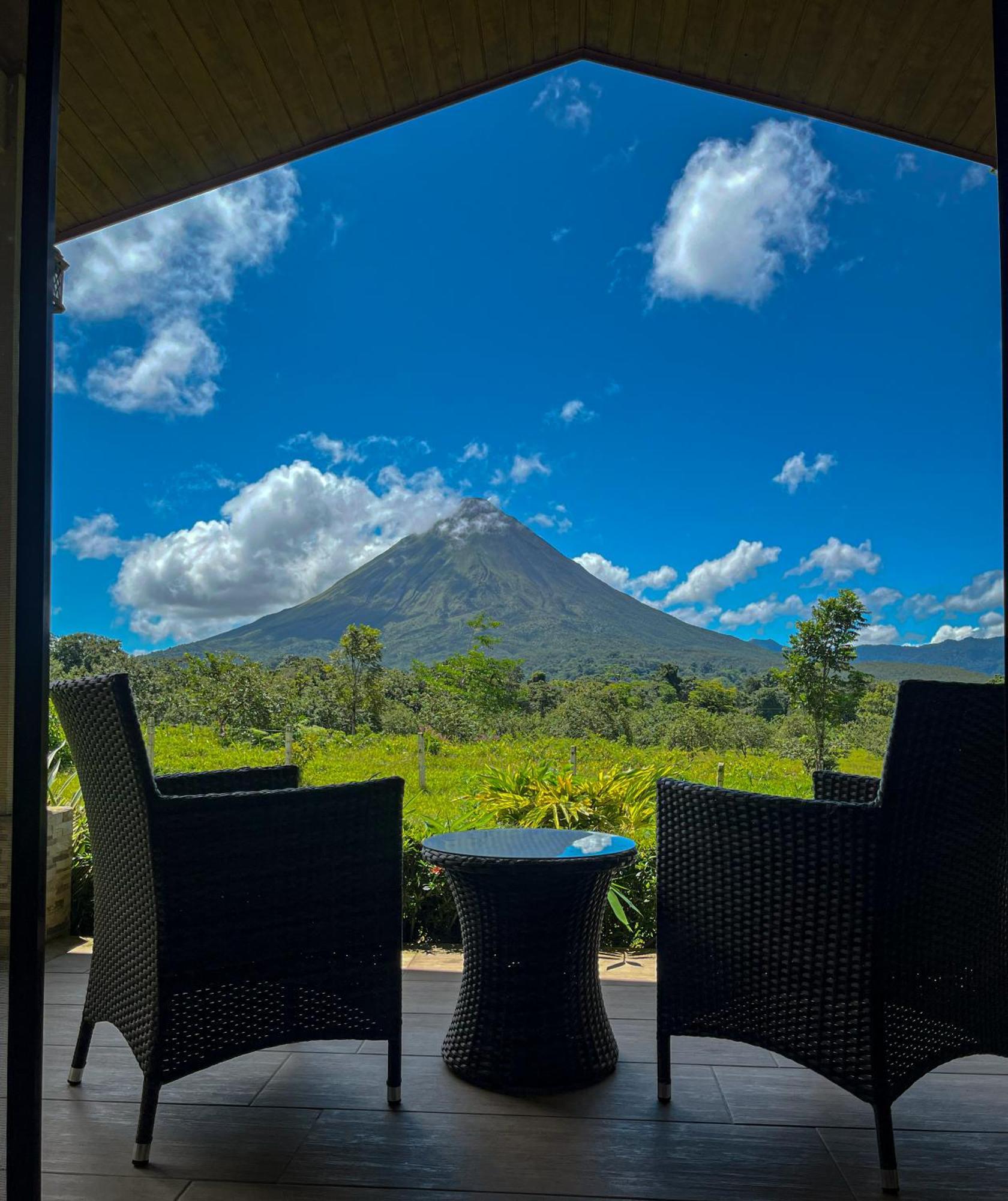 Arenal Roca Suites Ла Фортуна Экстерьер фото